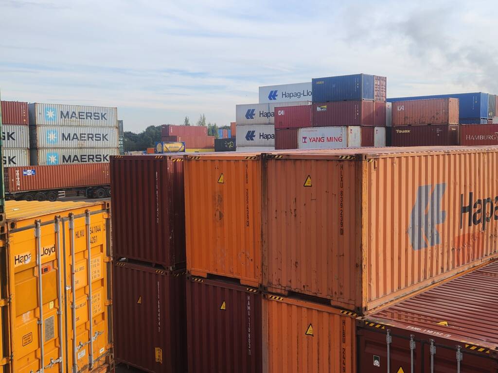 containers2